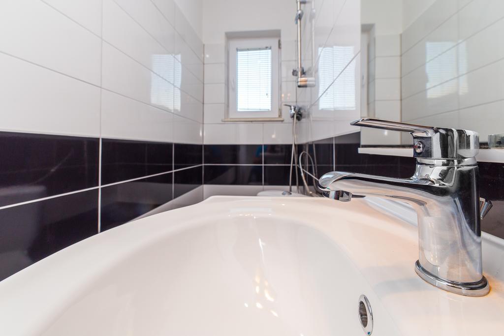 Apartment Drazena โตรกีร์ ภายนอก รูปภาพ
