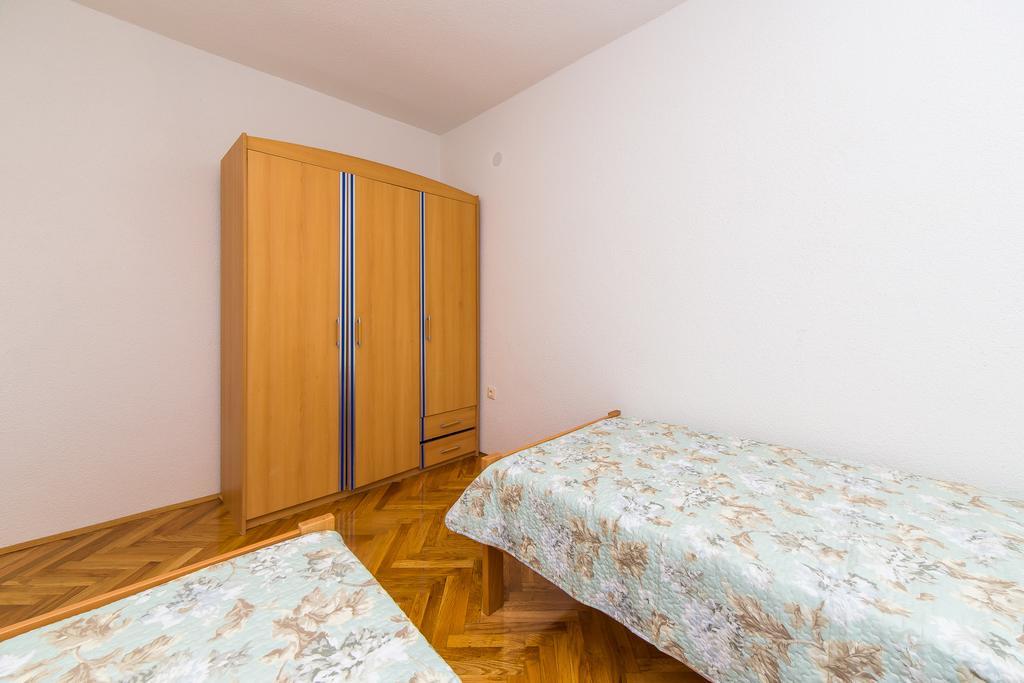 Apartment Drazena โตรกีร์ ภายนอก รูปภาพ