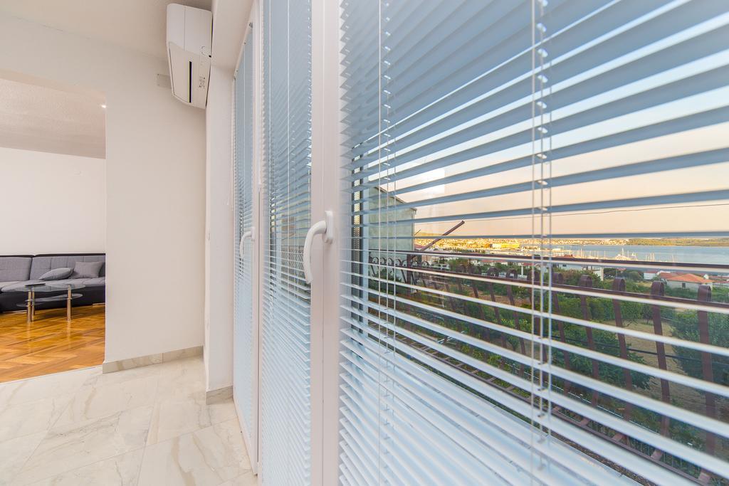 Apartment Drazena โตรกีร์ ภายนอก รูปภาพ