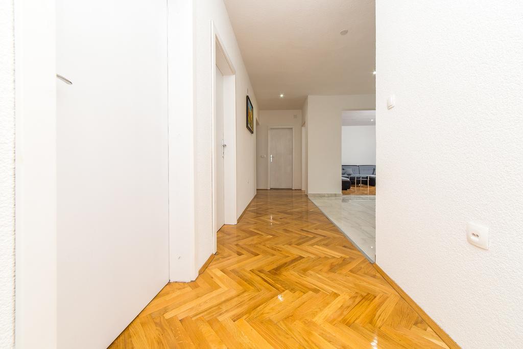 Apartment Drazena โตรกีร์ ภายนอก รูปภาพ