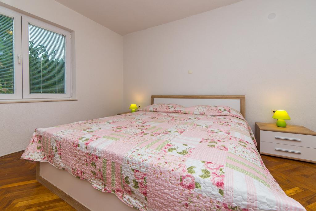 Apartment Drazena โตรกีร์ ภายนอก รูปภาพ