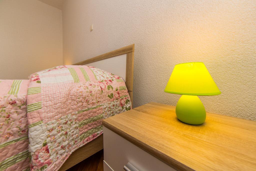 Apartment Drazena โตรกีร์ ภายนอก รูปภาพ